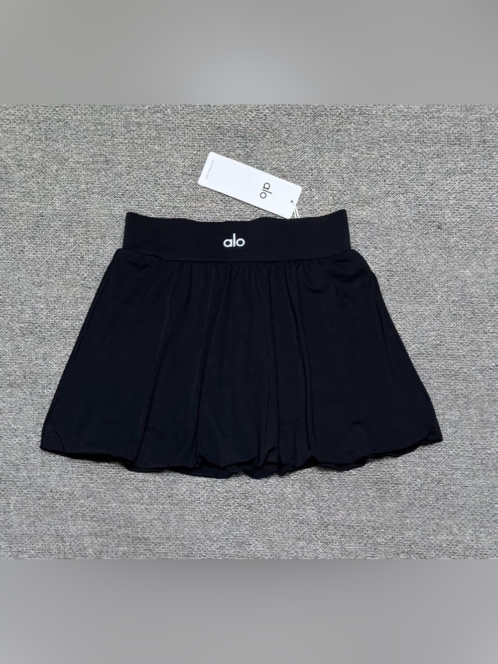 ALO Yoga Black Mini Skirt with Logo Waistband - Picture 1 of 3